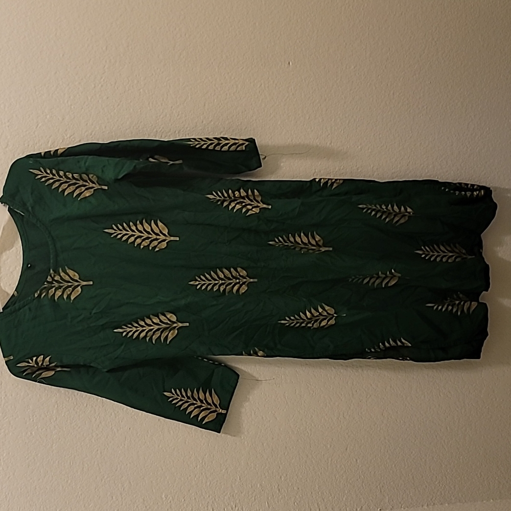 Size 40, like size xs, green